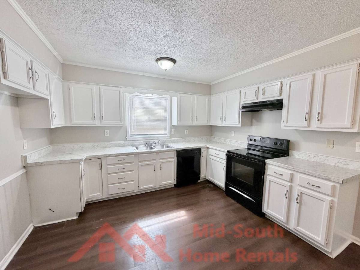 House for rent at 3998 N Victor Dr, Memphis, TN 38122