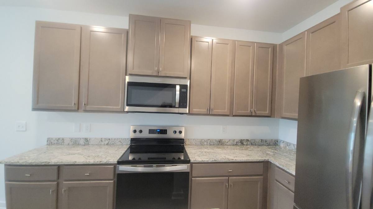 Townhouse for rent at 7589 Discovery Point Dr NW, Huntsville, AL 35806