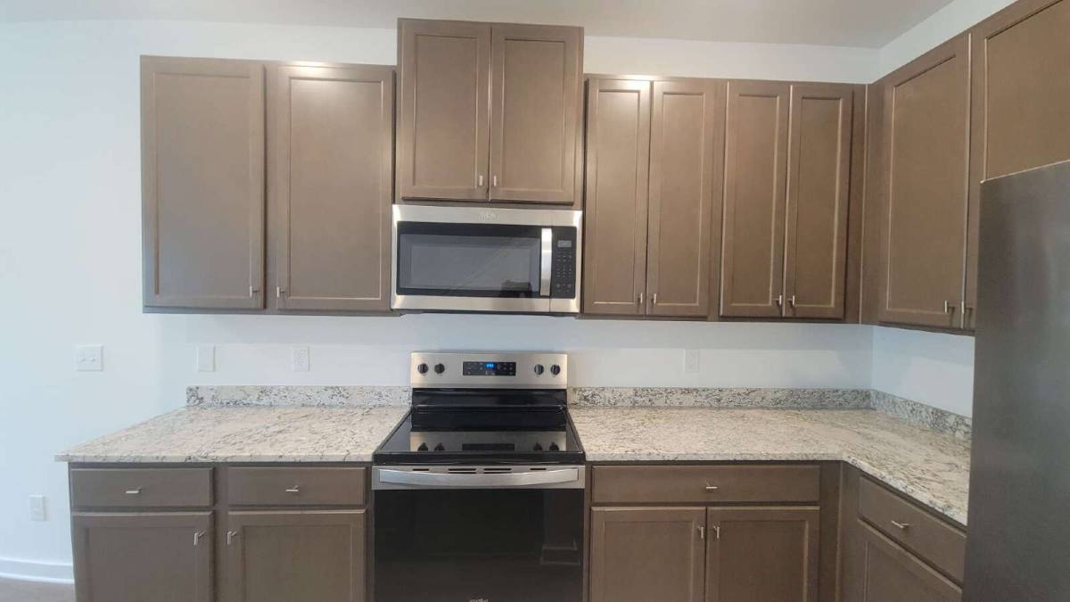 Townhouse for rent at 7593 Discovery Point Dr NW, Huntsville, AL 35806