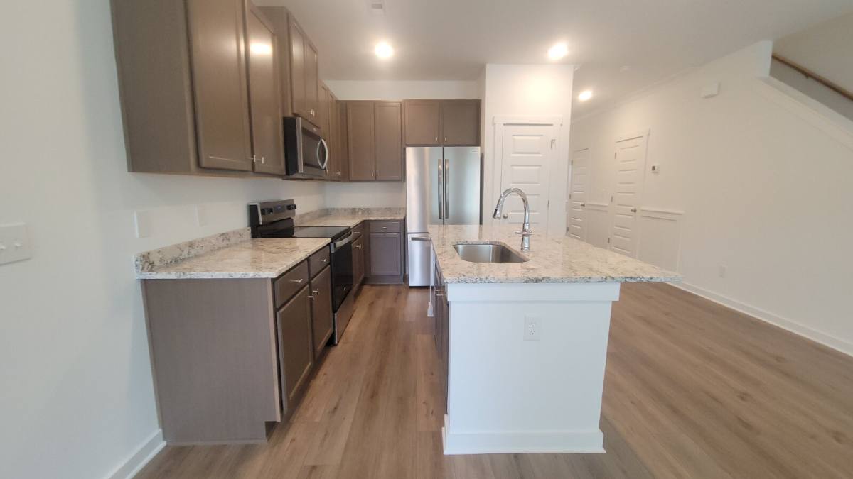 Townhouse for rent at 7593 Discovery Point Dr NW, Huntsville, AL 35806