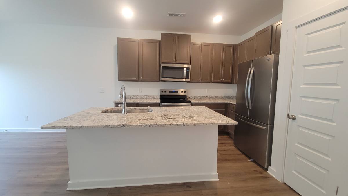 Townhouse for rent at 7593 Discovery Point Dr NW, Huntsville, AL 35806