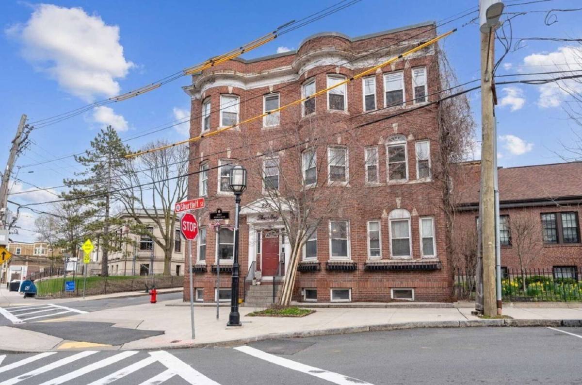 Apartment for rent at 221 Shurtleff St #6, Chelsea, MA 02150