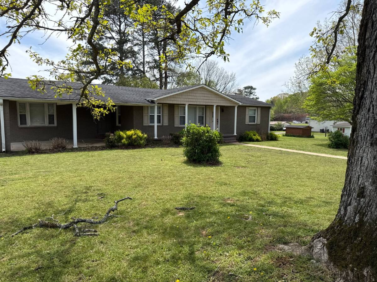 House for rent at 2460 Ready Section Rd, Toney, AL 35773