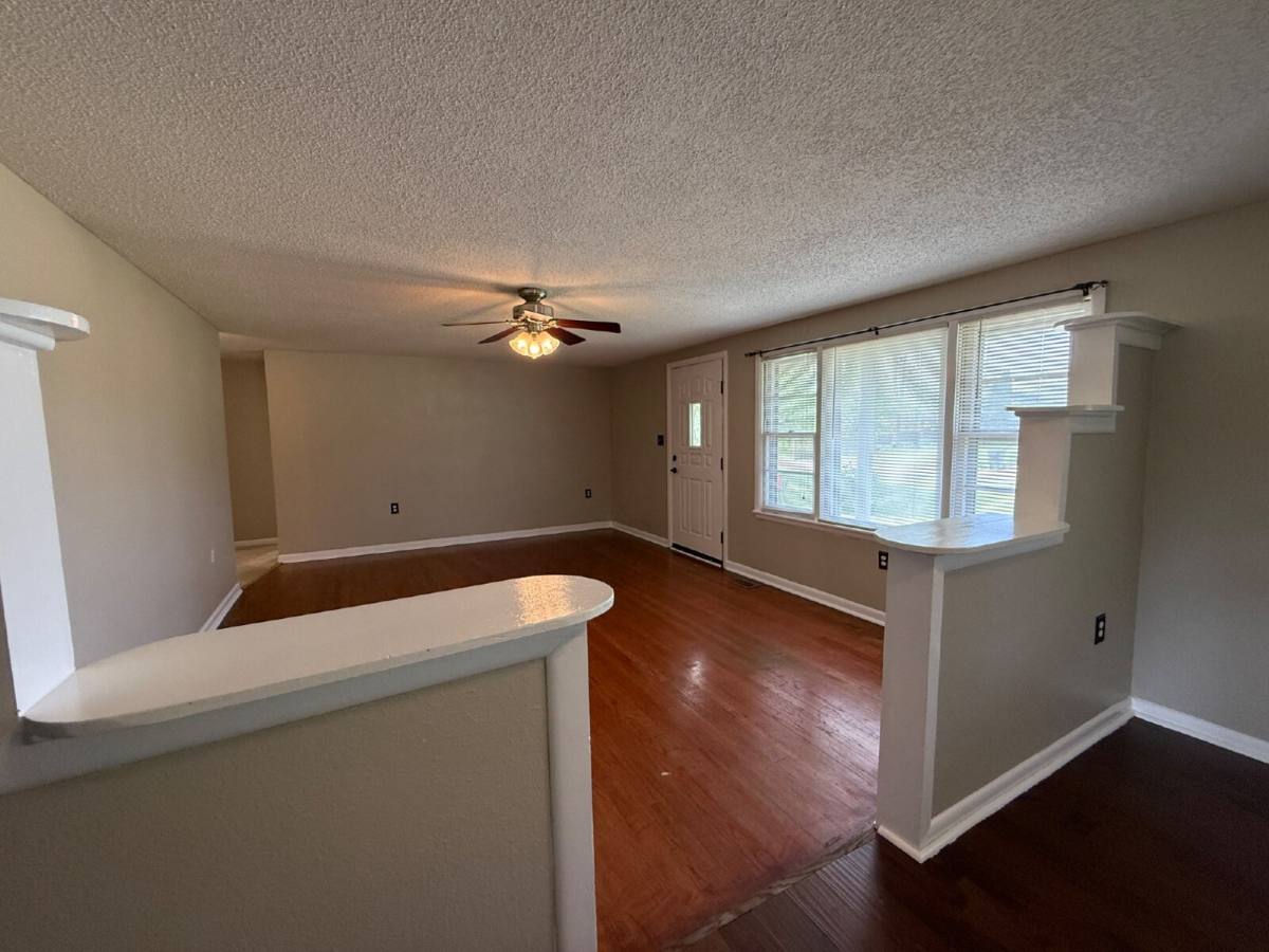 House for rent at 2460 Ready Section Rd, Toney, AL 35773
