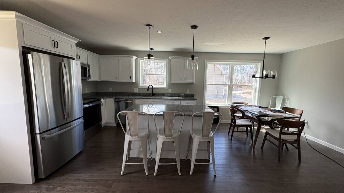 Townhouse for rent at 13 Prospect St, North Berwick, ME 03906