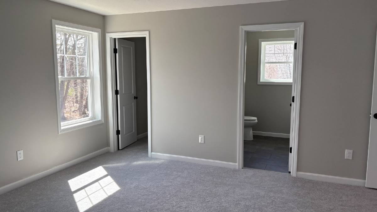 Townhouse for rent at 13 Prospect St, North Berwick, ME 03906
