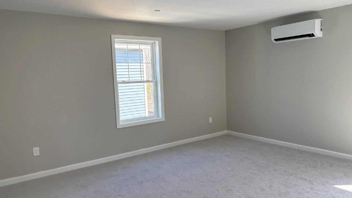 Townhouse for rent at 13 Prospect St, North Berwick, ME 03906