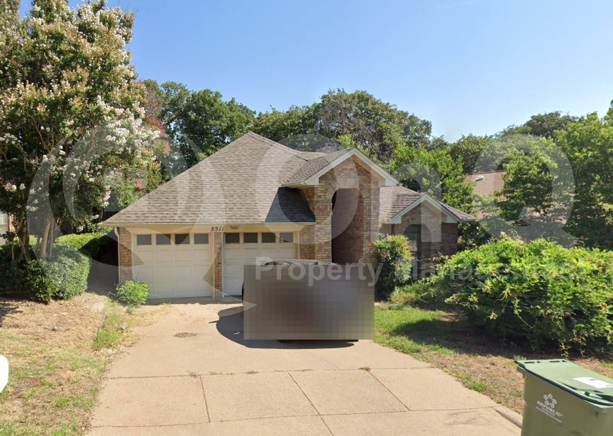 House for rent at 5511 Timber Green Dr, Arlington, TX 76016