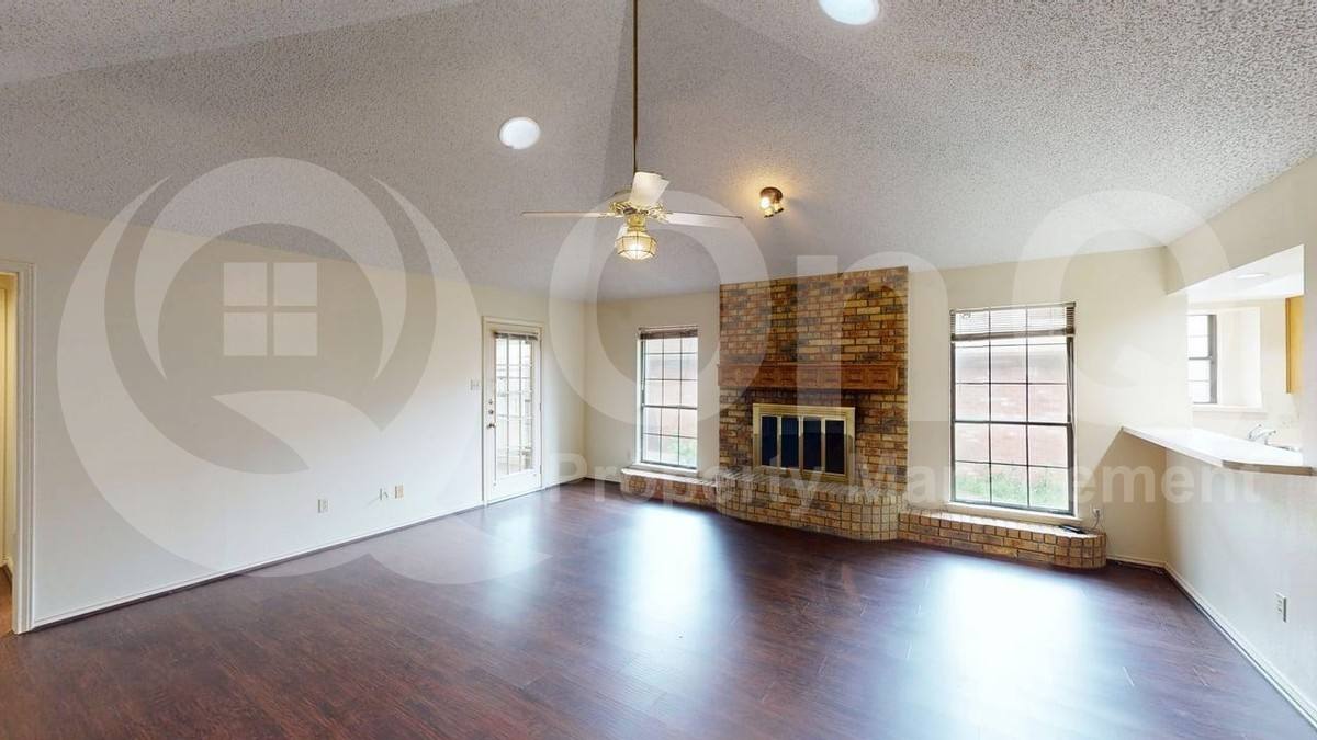 House for rent at 5511 Timber Green Dr, Arlington, TX 76016