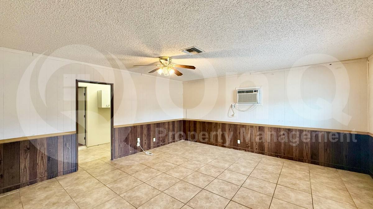 House for rent at 5625 W Campo Bello Dr, Glendale, AZ 85308