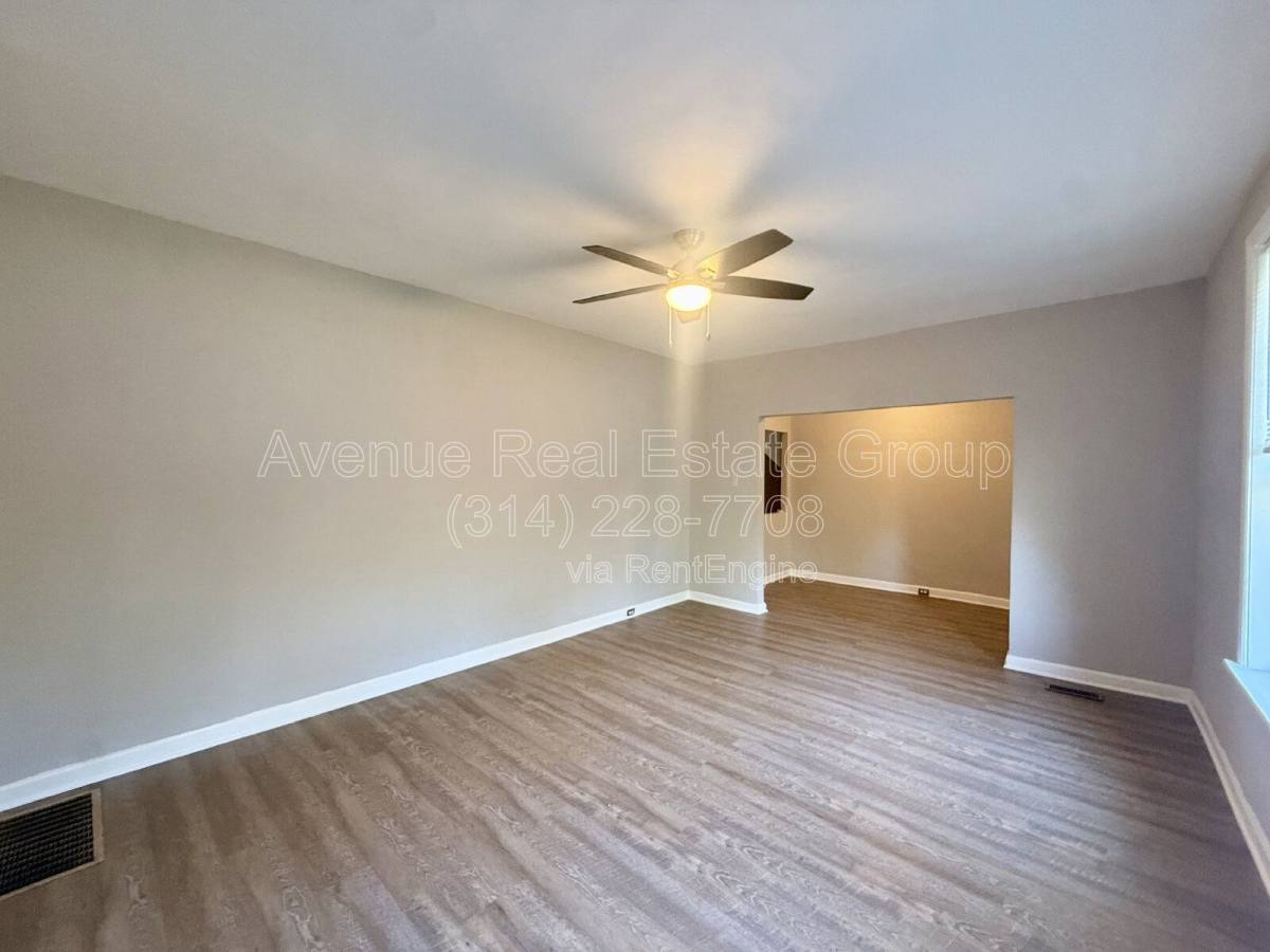 Apartment for rent at 6017 Kingsbury Ave #1F, Saint Louis, MO 63112