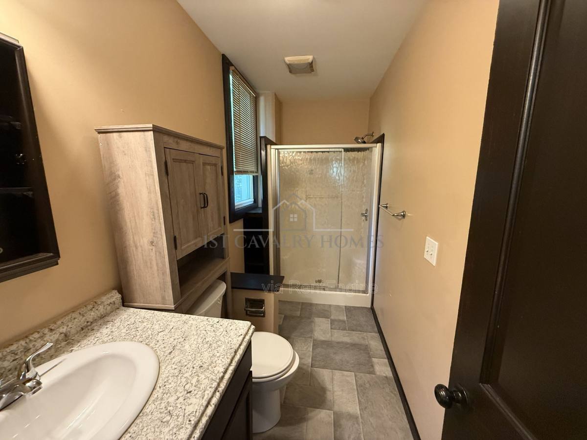 Apartment for rent at 1076 Ackley St #2, Akron, OH 44306