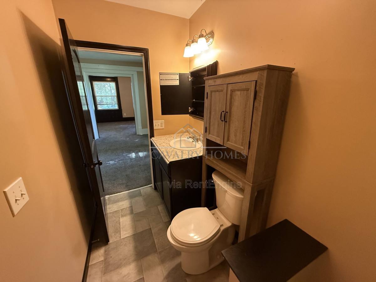 Apartment for rent at 1076 Ackley St #2, Akron, OH 44306