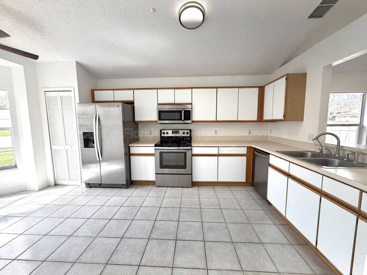 House for rent at 9176 Fort Jefferson Blvd, Orlando, FL 32822
