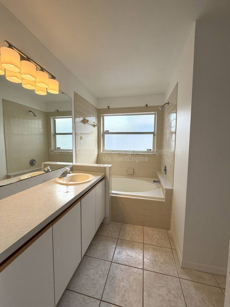 House for rent at 9176 Fort Jefferson Blvd, Orlando, FL 32822