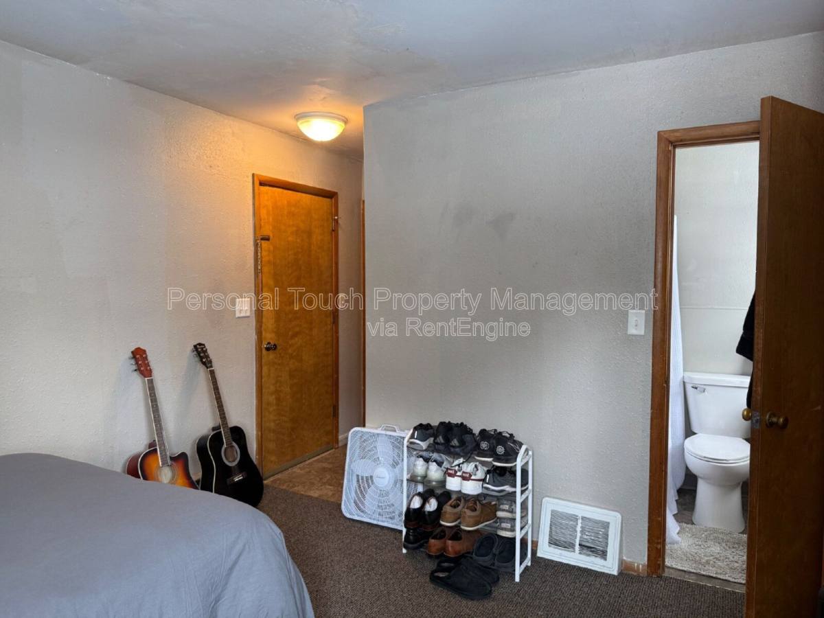 House for rent at 606 5th St S, Moorhead, MN 56560