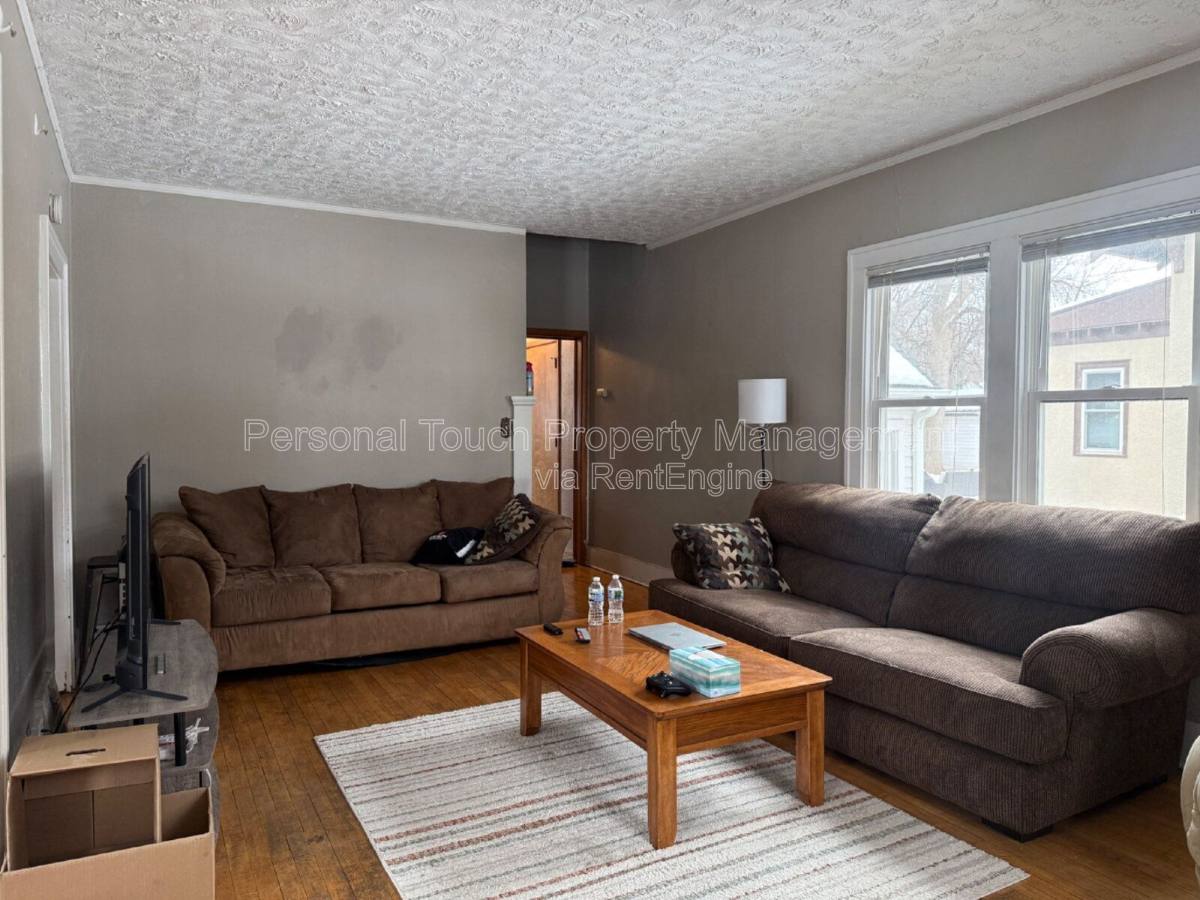 House for rent at 606 5th St S, Moorhead, MN 56560