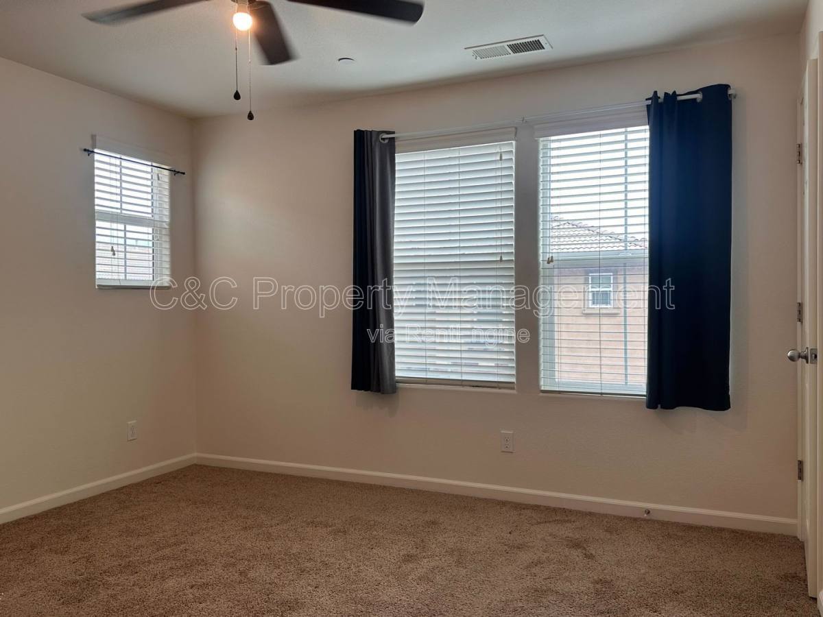 House for rent at 3672 Etchings Way, Clovis, CA 93619