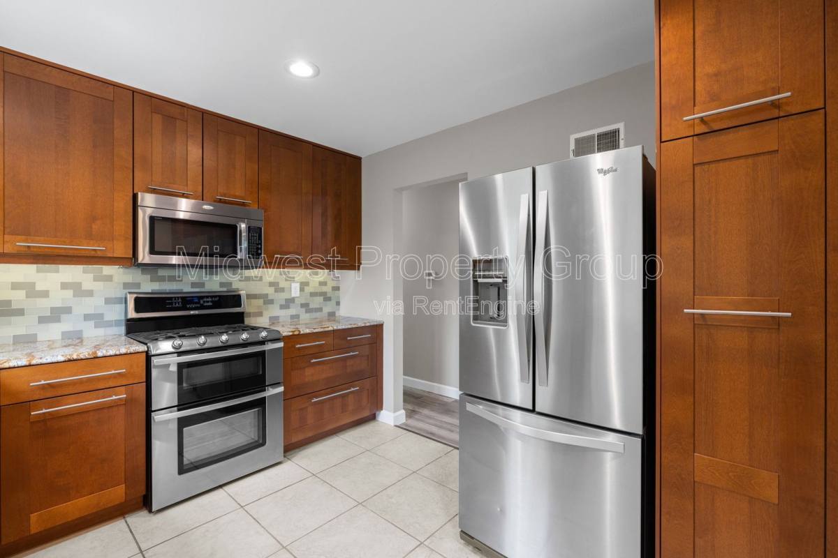 House for rent at 438 Bush Dr, Ballwin, MO 63021