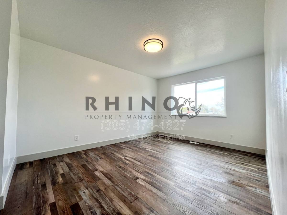 House for rent at 4626 W 4950 S, Hooper, UT 84315