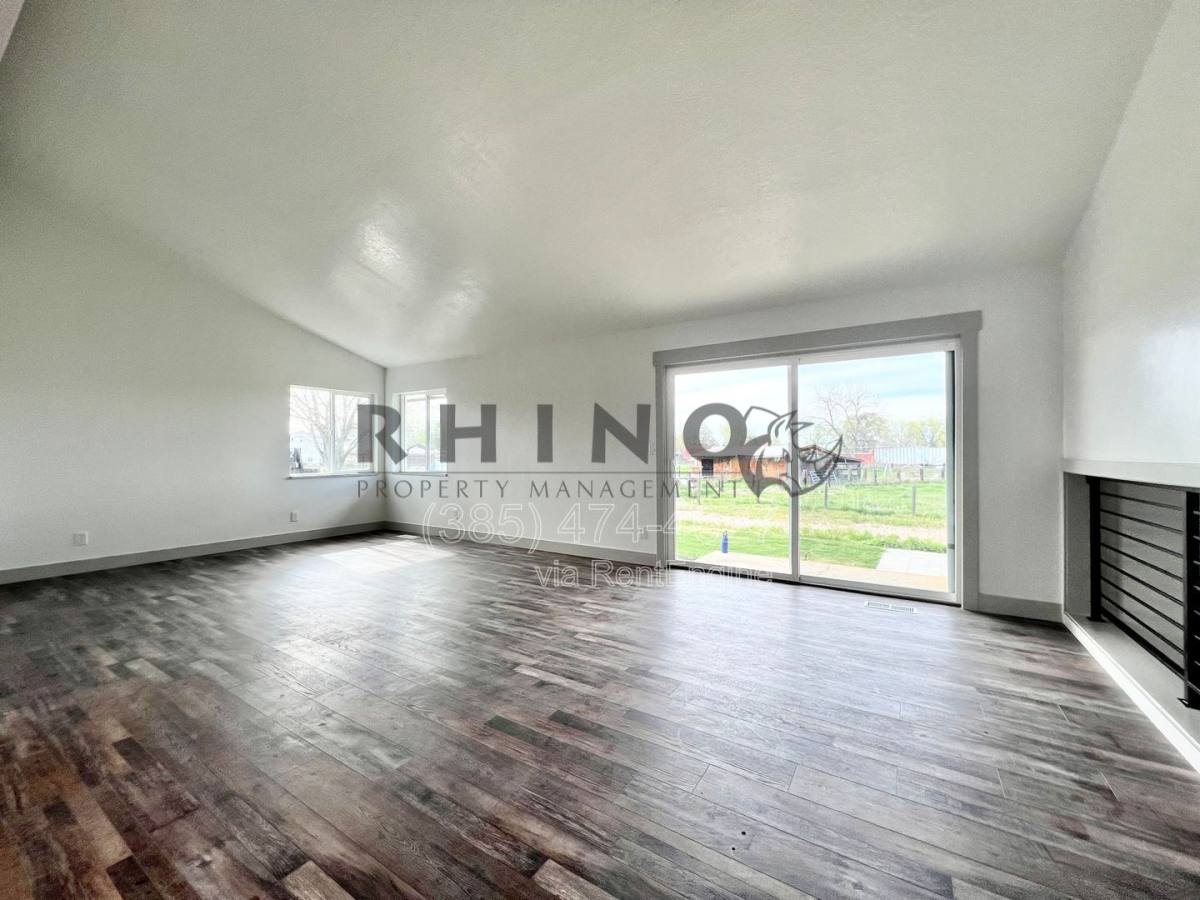 House for rent at 4626 W 4950 S, Hooper, UT 84315