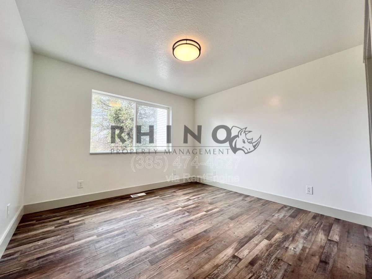 House for rent at 4626 W 4950 S, Hooper, UT 84315