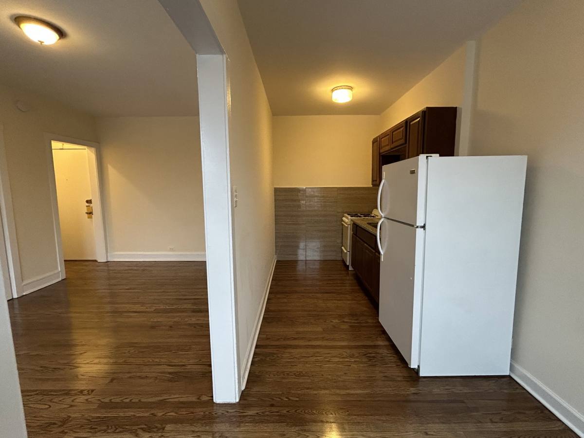 Apartment for rent at 2712 N Milwaukee Ave #307, Chicago, IL 60647