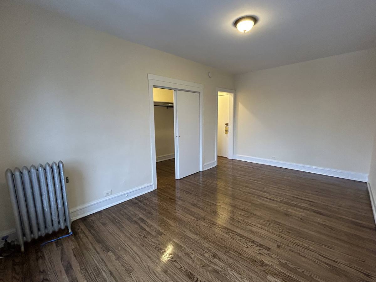 Apartment for rent at 2712 N Milwaukee Ave #307, Chicago, IL 60647