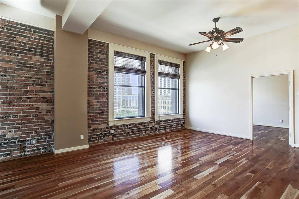 Apartment for rent at 915 Franklin St #ID51118, Houston, TX 77002