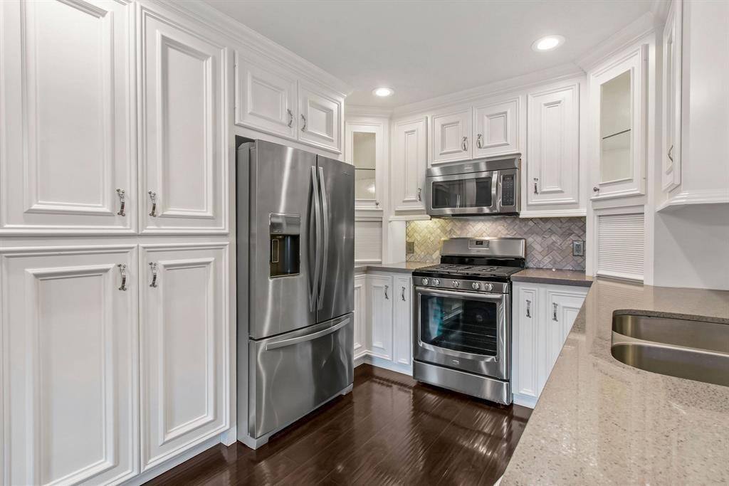 House for rent at 2207 Ames St, Pearland, TX 77584