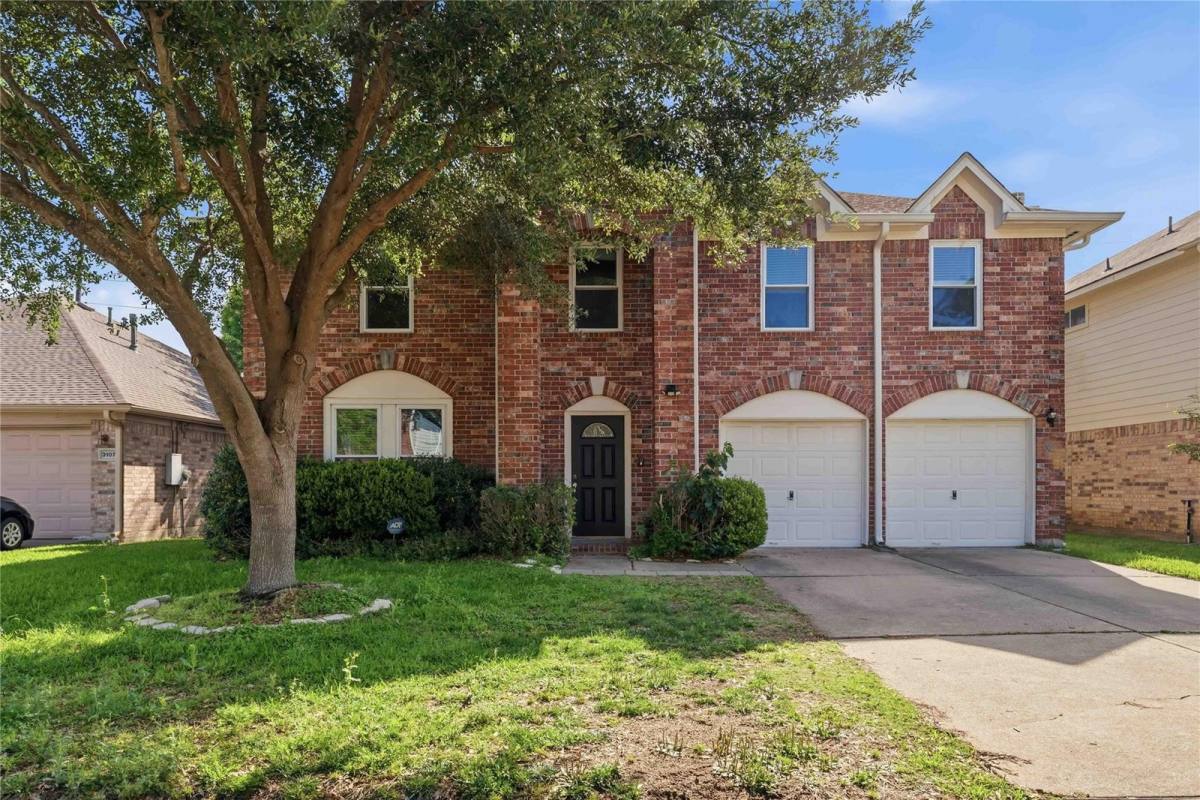 House for rent at 3113 Glenwood Dr, Pearland, TX 77584