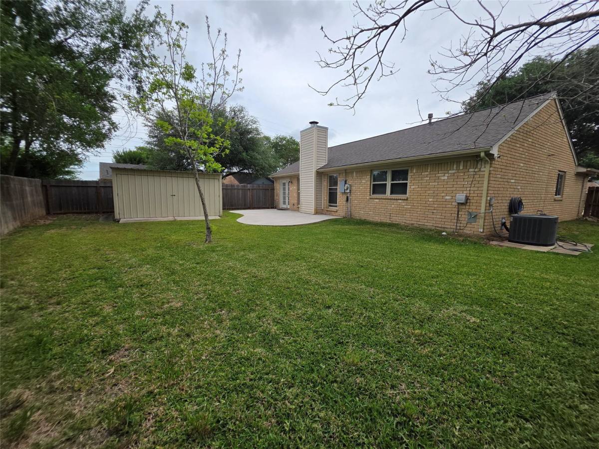 3129 E Heatherock Circle, Sugar Land, TX 77479 - House for Rent - Image 2