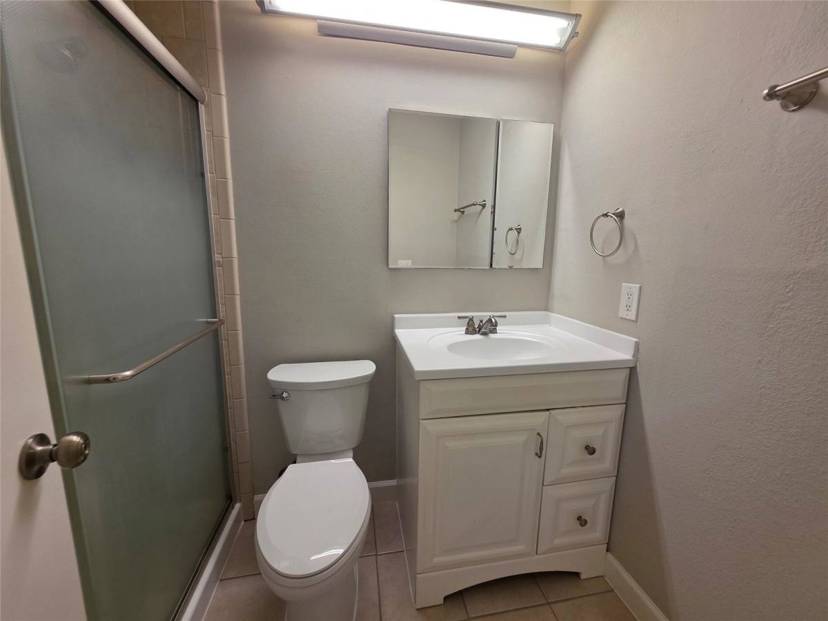 3129 E Heatherock Circle, Sugar Land, TX 77479 - House for Rent - Image 8