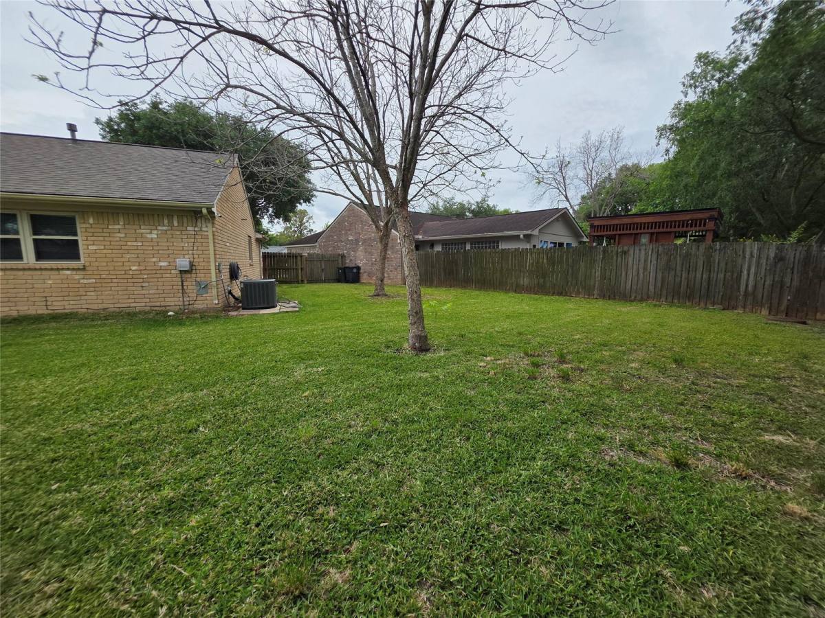 3129 E Heatherock Circle, Sugar Land, TX 77479 - House for Rent - Image 3