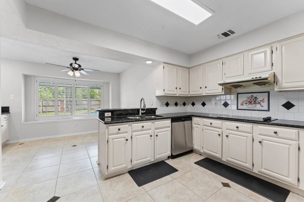 House for rent at 3204 Kempwood Dr, Sugar Land, TX 77479
