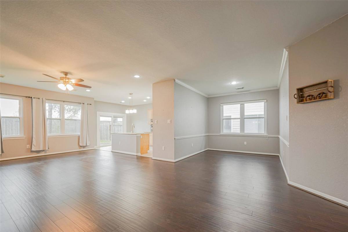 House for rent at 4512 Sherwood Green Court, Missouri City, TX 77459