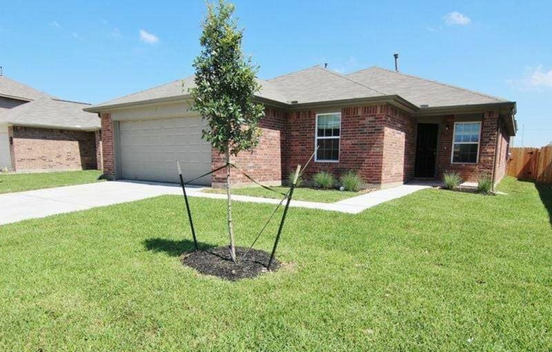 House for rent at 28 Catalina Court, Manvel, TX 77578
