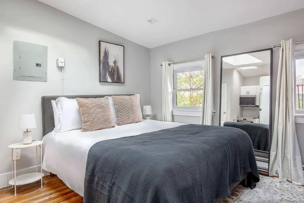 Apartment for rent at 231 E 4th St #4C, New York, NY 10009