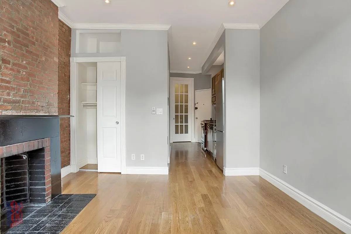 Apartment for rent at 51 Leroy St #4A, New York, NY 10014