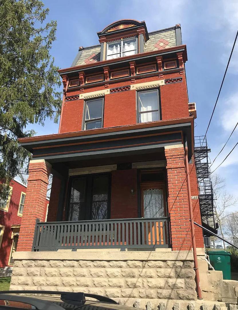 Apartment for rent at 3146 Bishop St #1, Cincinnati, OH 45220