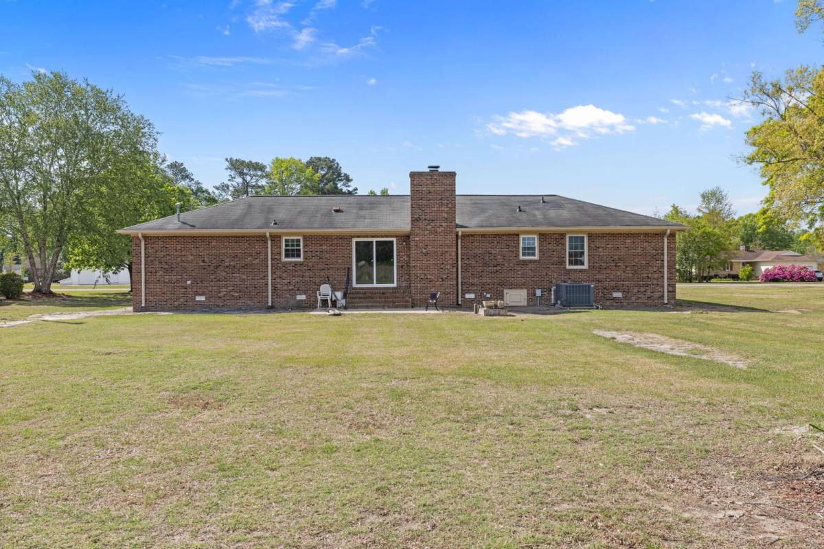 House for rent at 315 Holland Hill Dr, Goldsboro, NC 27530