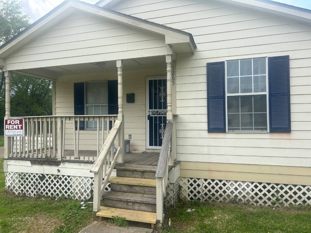 House for rent at 1265 Ame Logan St, Jackson, MS 39203