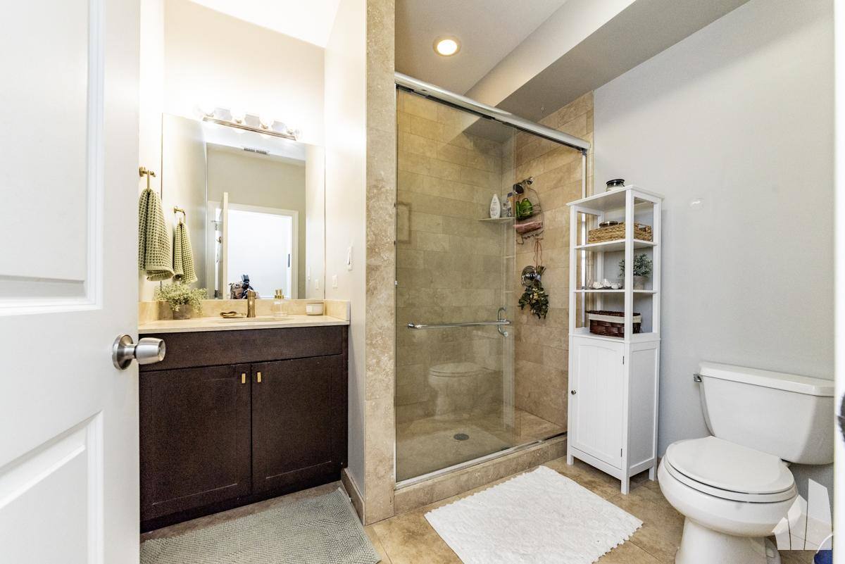 Apartment for rent at 1402 W Grand Ave #3, Chicago, IL 60642