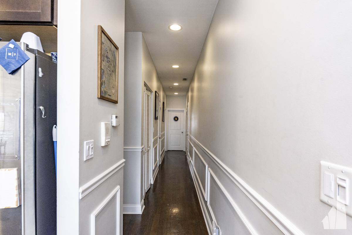 Apartment for rent at 1402 W Grand Ave #3, Chicago, IL 60642