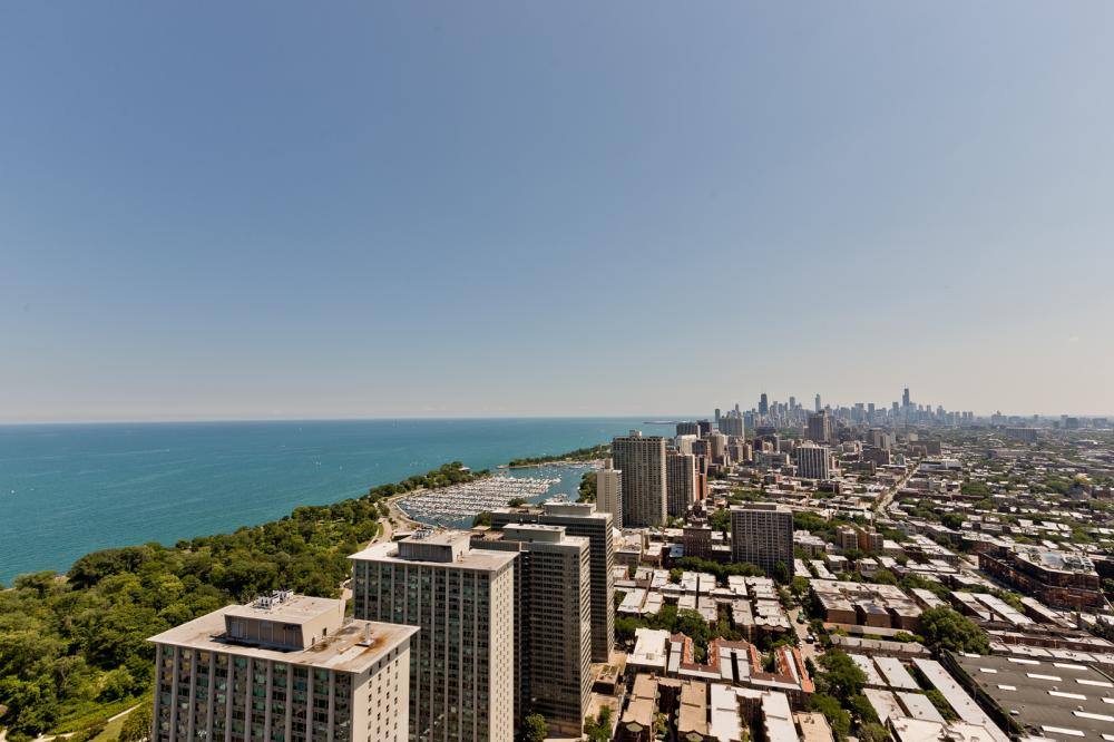 Apartment for rent at 3660 N Lake Shore Dr #2511, Chicago, IL 60613