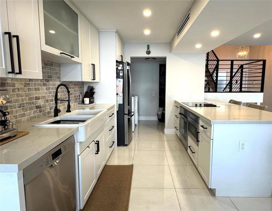 Townhouse for rent at 1490 NW 113th Way, Hollywood, FL 33026