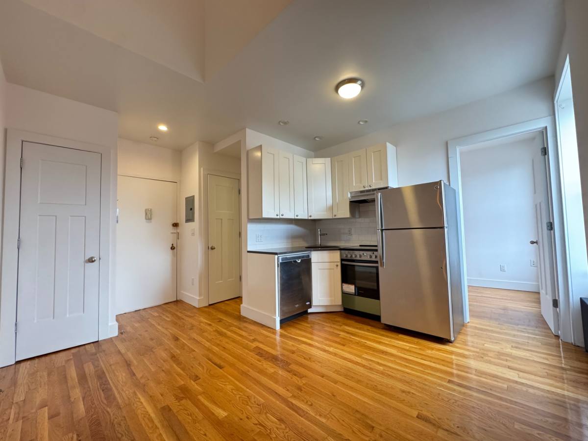 Apartment for rent at 369 Seventh Ave #4C, Brooklyn, NY 11215