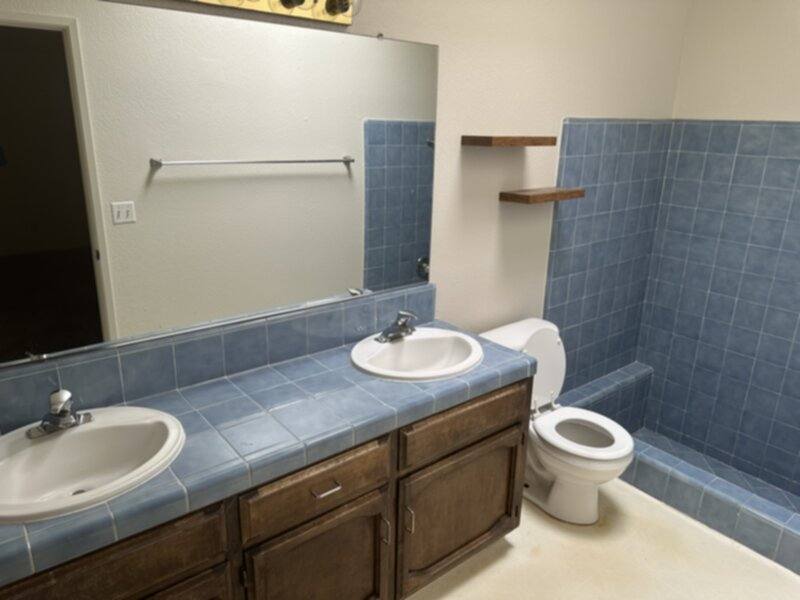 House for rent at 27 N Jasmine Ave, Clovis, CA 93611