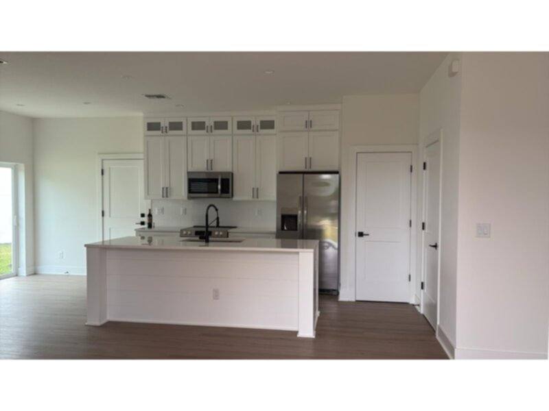 Townhouse for rent at 2011 Peel Ave, Orlando, FL 32803