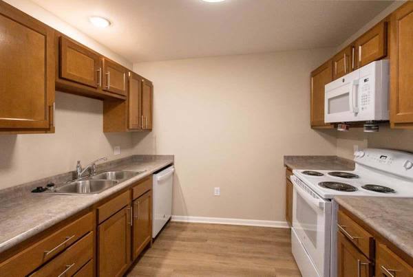 Apartment for rent at 211 W St #8, Quincy, MA 02169